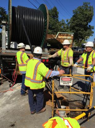 Washington DC 40kv 3core pilc MP gas cable fault, pulling cable, 380 ft between manholes then two G&W 40kv 3core gas joints. 